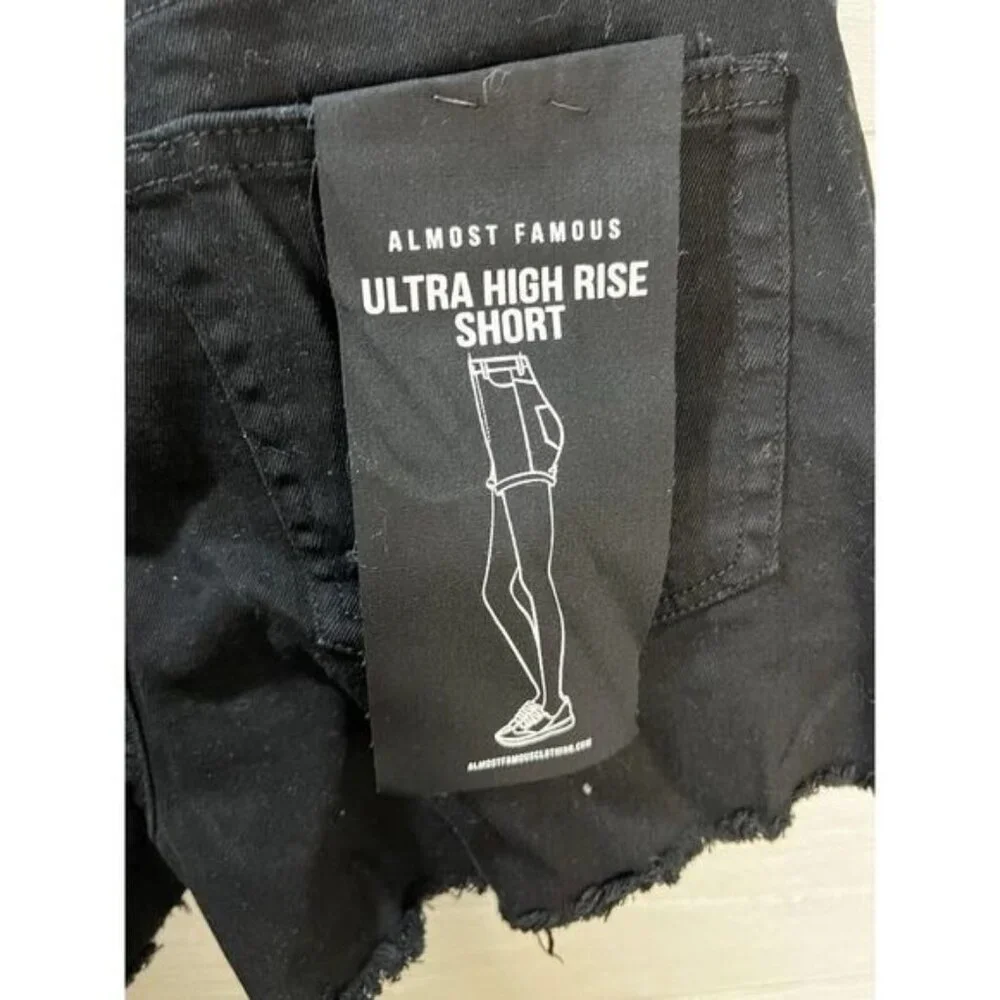 Almost Famous Ultra High Rise Short Black Distressed‎ Size 5